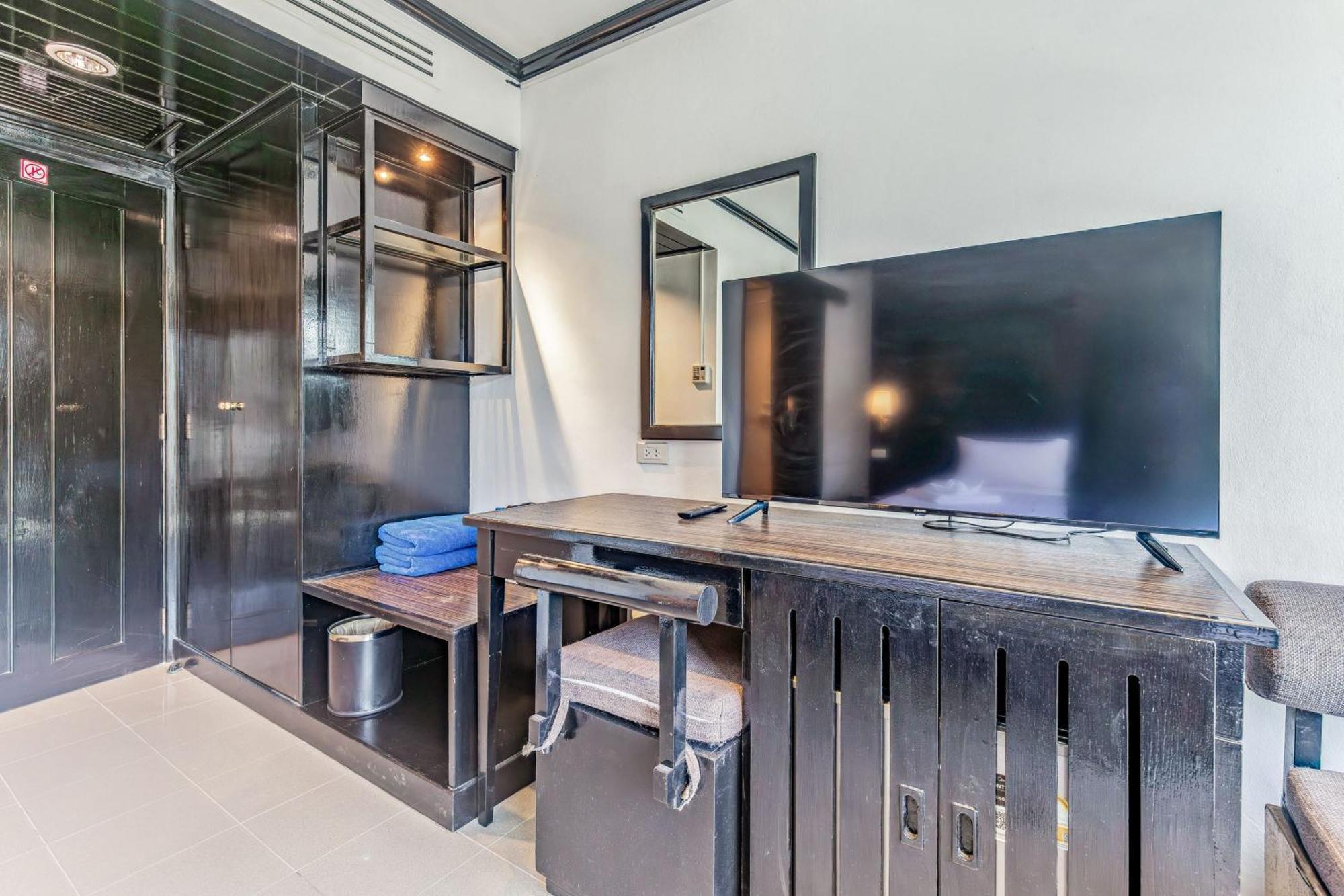 Rattana Beach Hotel Karon Phòng bức ảnh