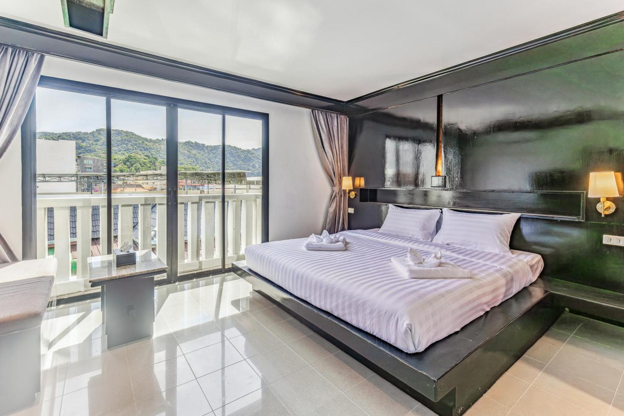 Rattana Beach Hotel Karon Ngoại thất bức ảnh
